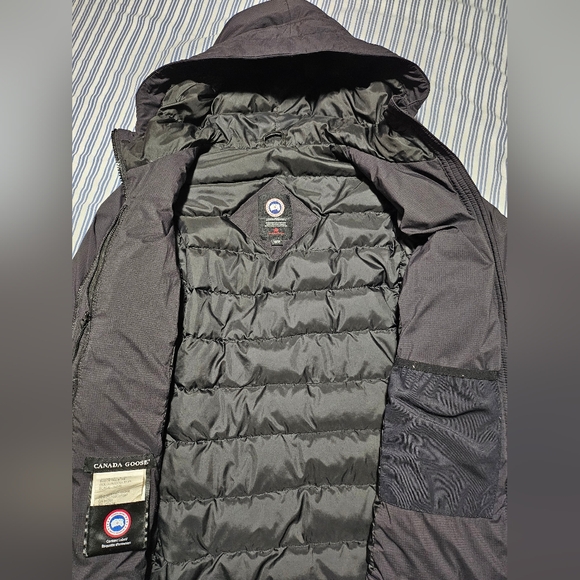 Canada Goose Jacket - Picture 2 of 2